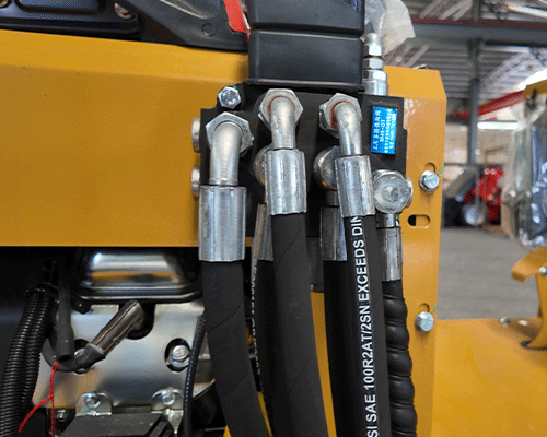 Kompaktowa ładowarka przegubowa